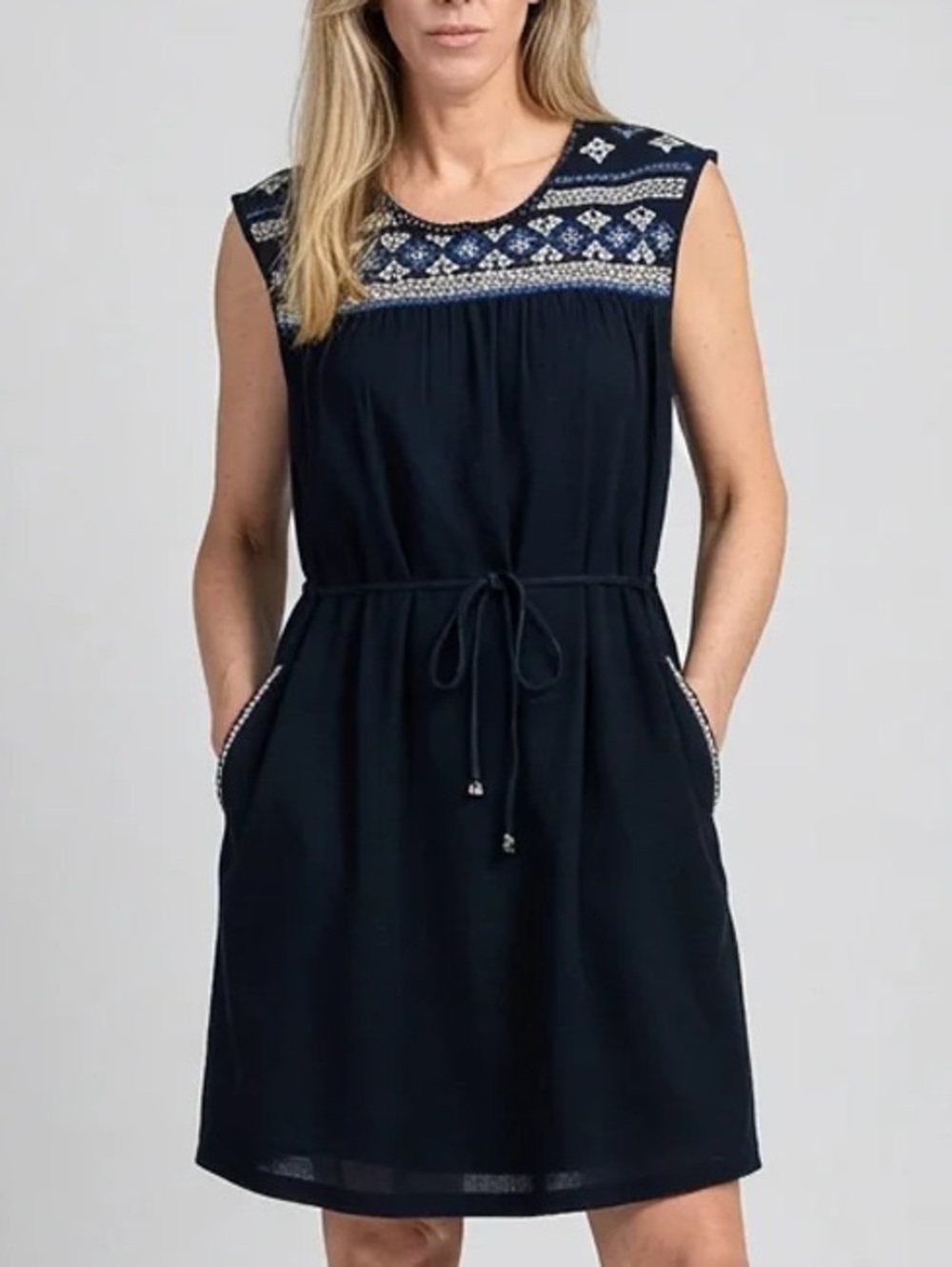 Francesca's Navy Blue Embroidered Sleeveless Mini Dress NWT Sz.S